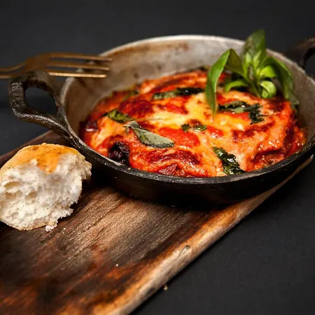 Hotel Molerite Complex