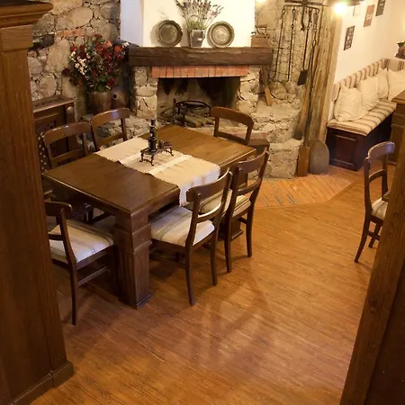 Hotel Molerite Complex